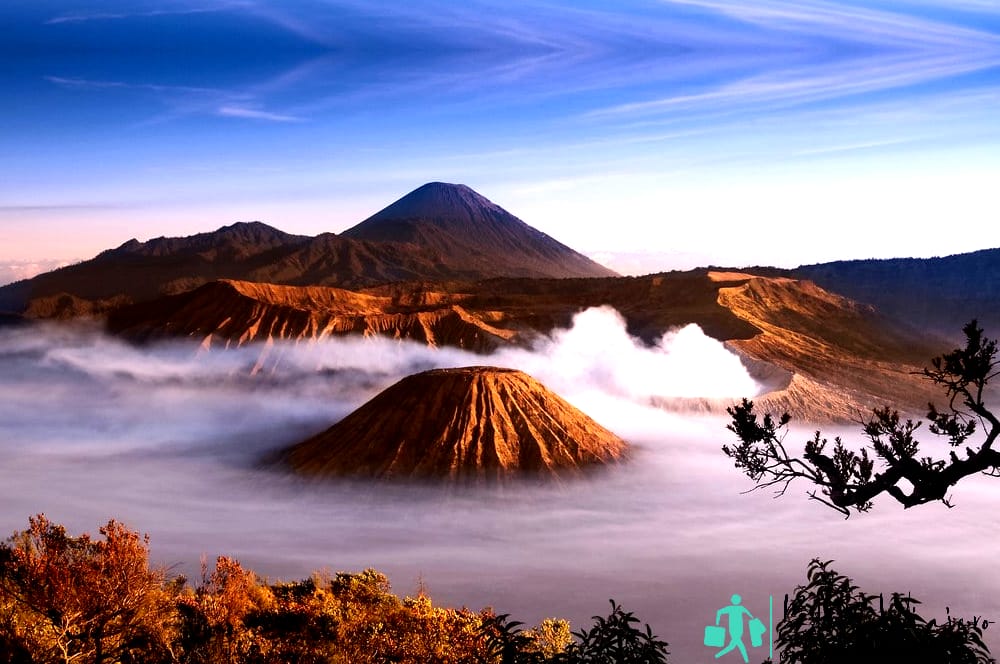 Mind-blowing volcanoes Mount Bromo and Mount Semeru, Indonesia