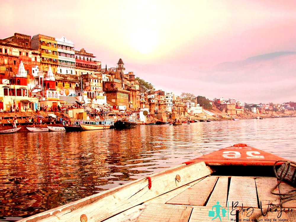 Cosas que hacer en India Navegar por el río Ganges