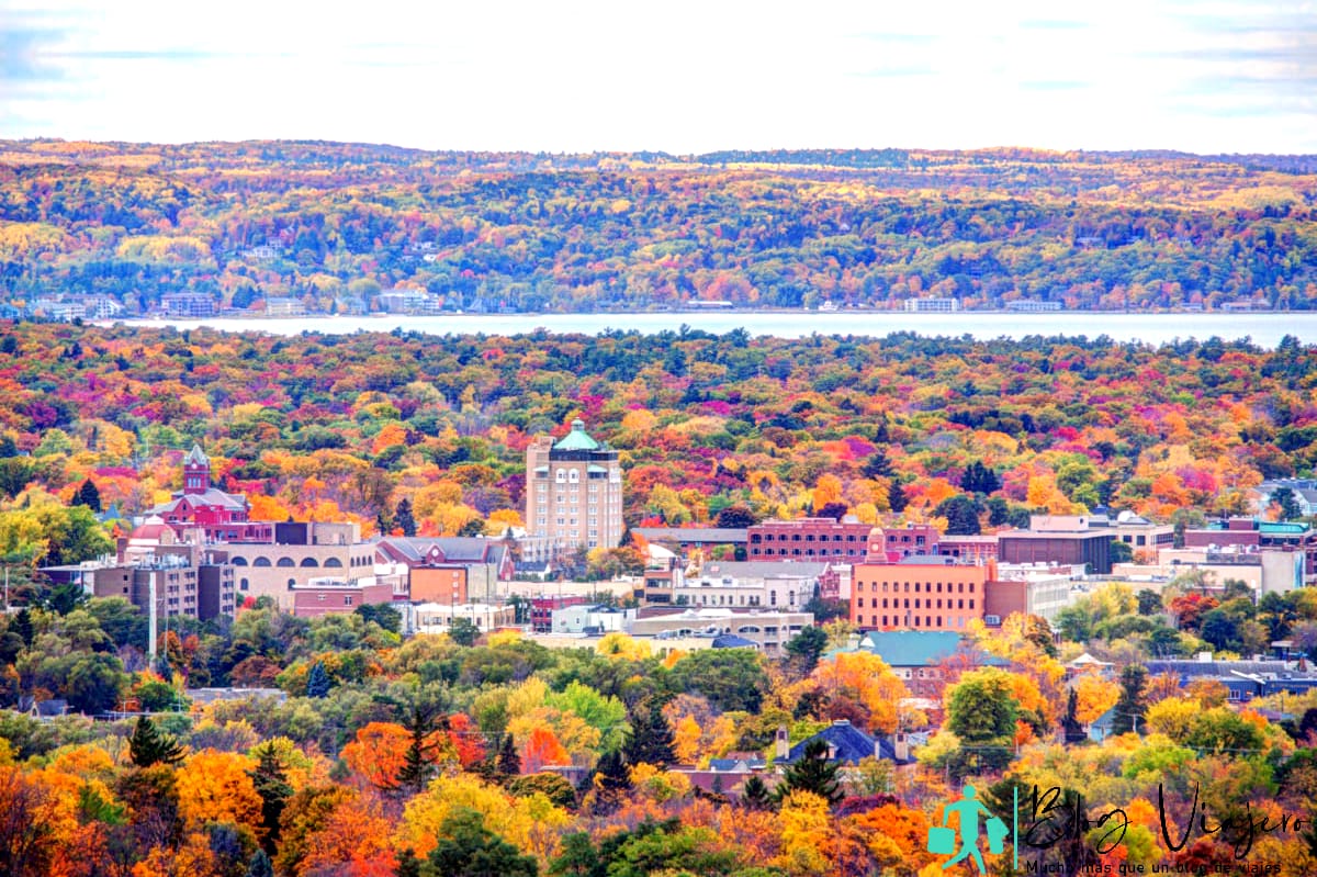 Hermosa vista de Traverse City Michigan
