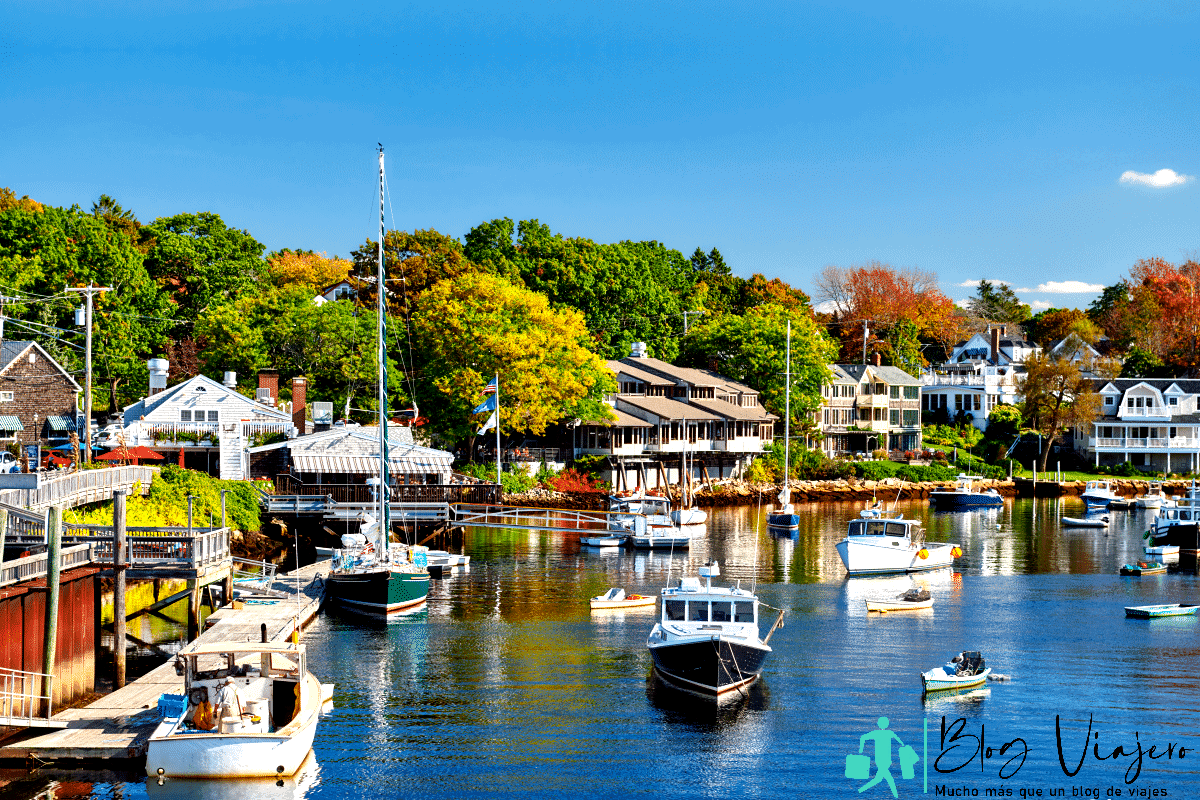 Fishing boats docked in Perkins Cove