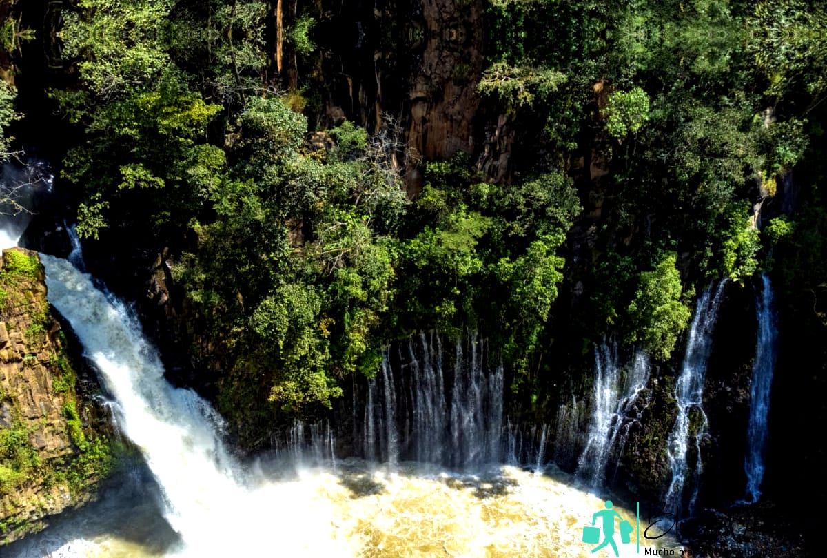 Waterfalls in Mexico - Tzararacua Waterfall